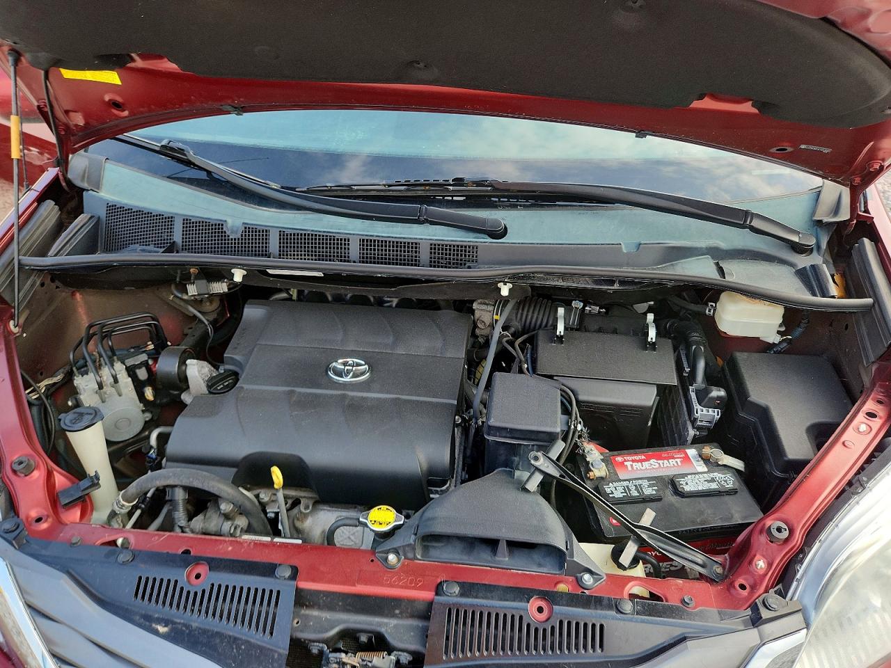 Toyota Sienna Xle 8-passenger