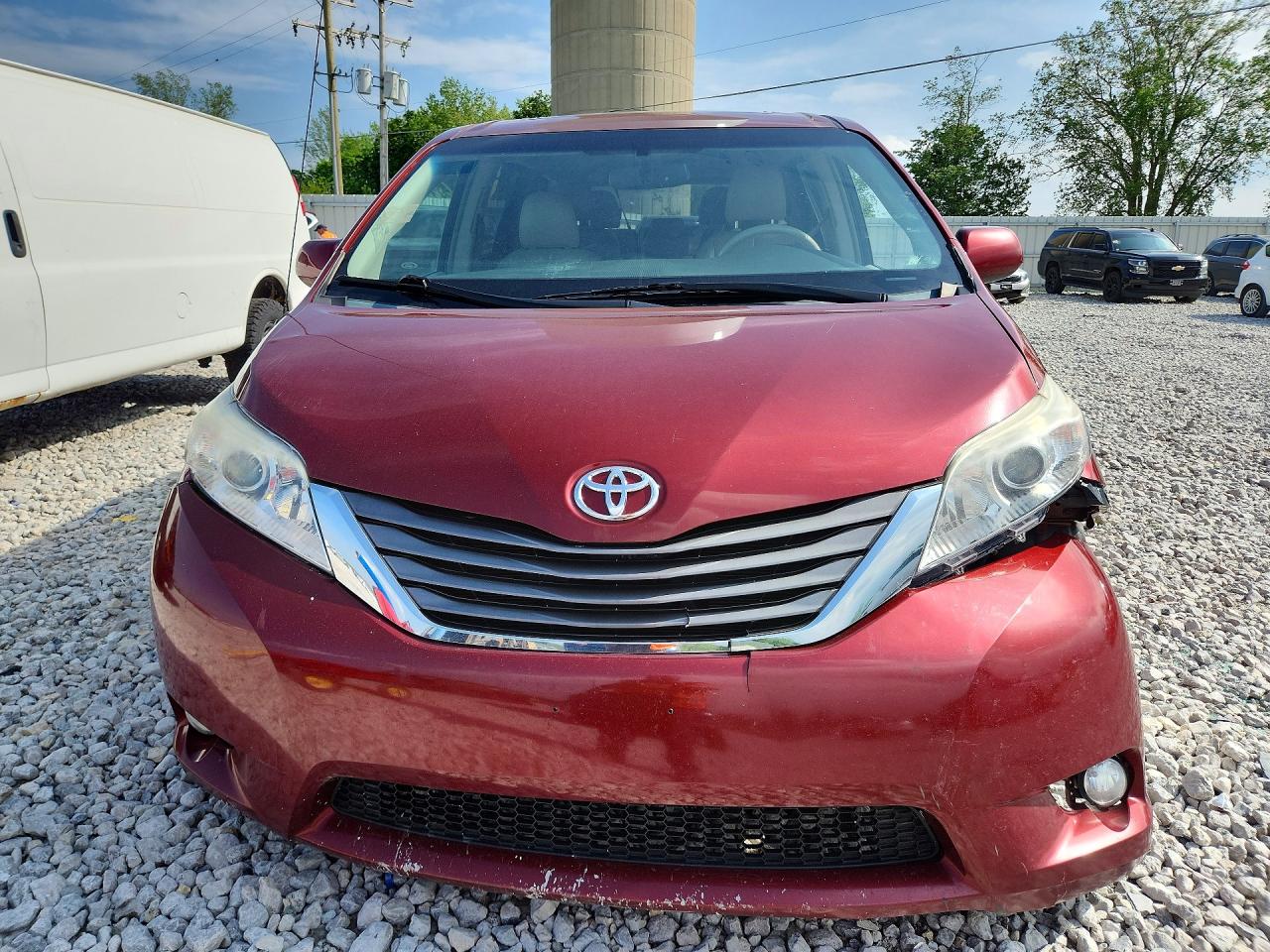 Toyota Sienna Xle 8-passenger