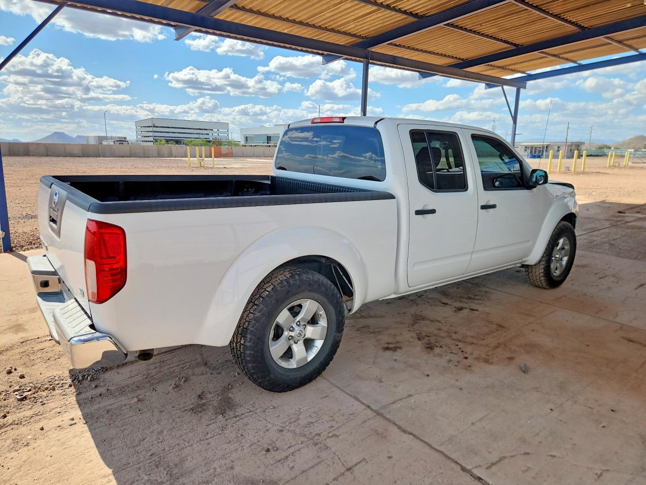 Nissan Frontier Sv V6
