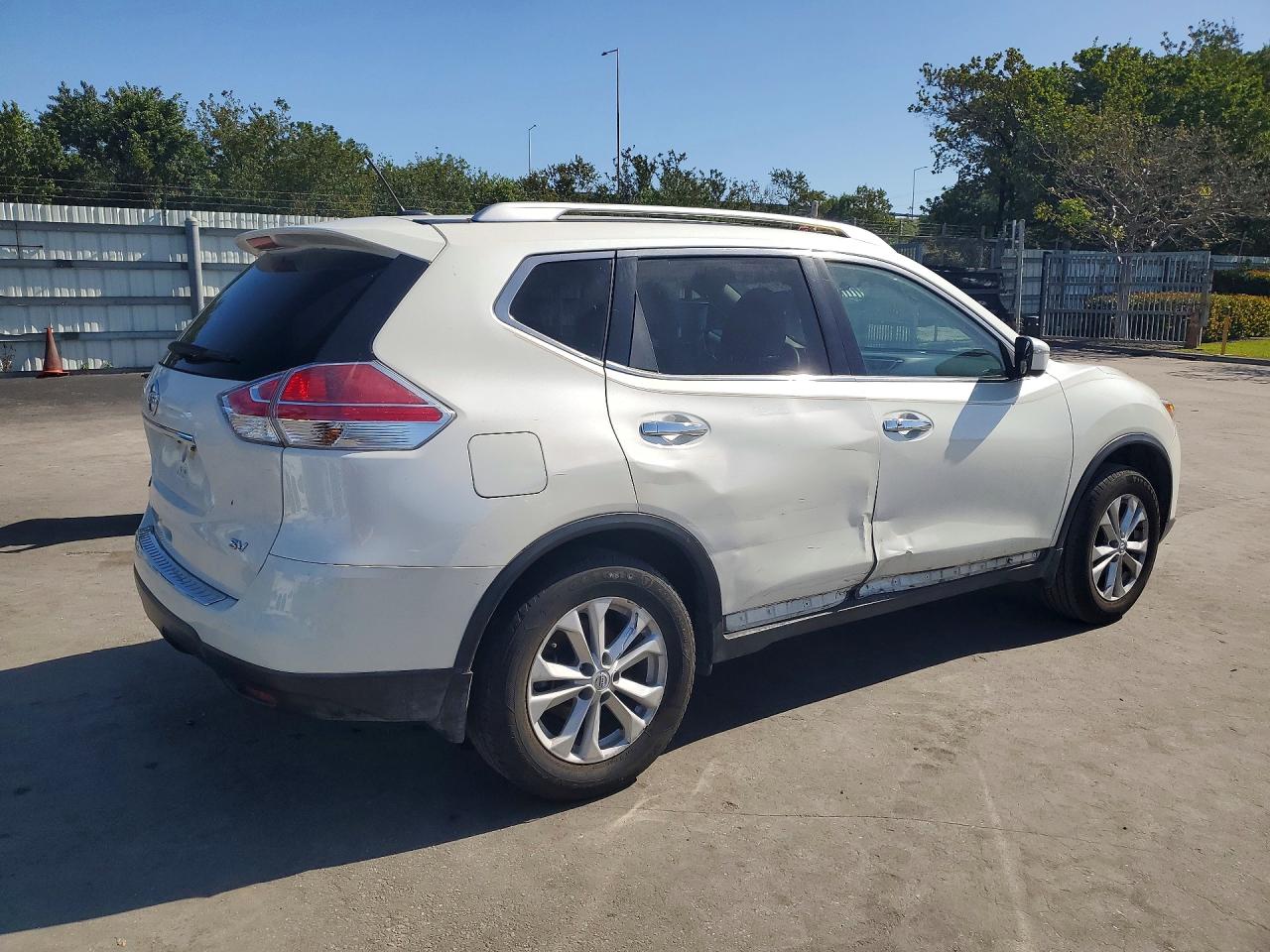 Nissan Rogue Sv