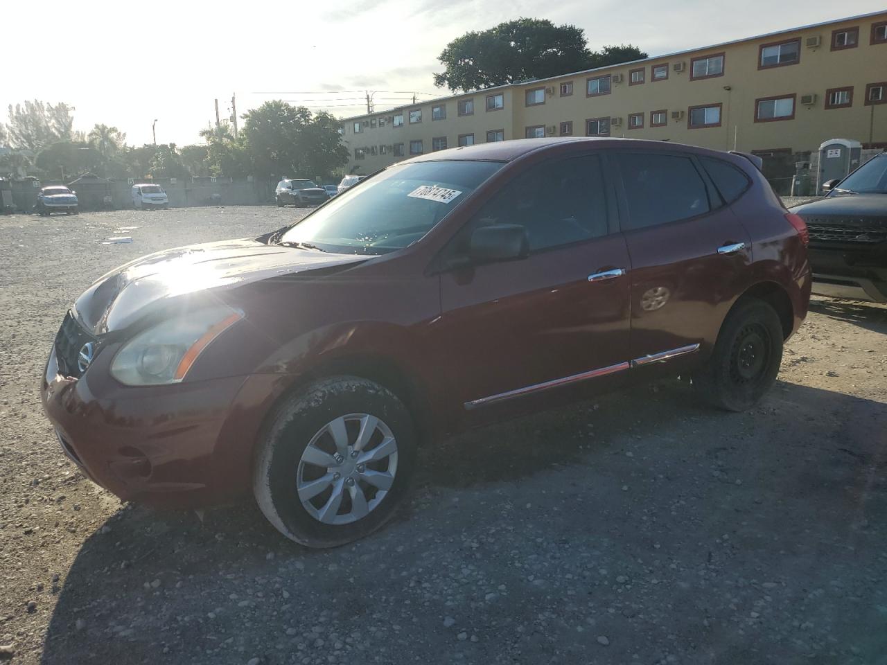 Salvage Nissan Rogue Image