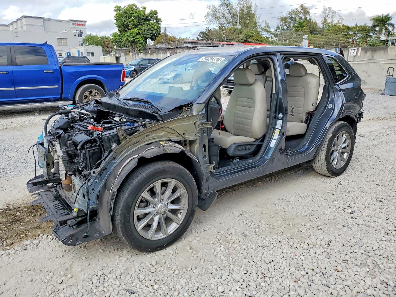 Salvage Honda Crv Image