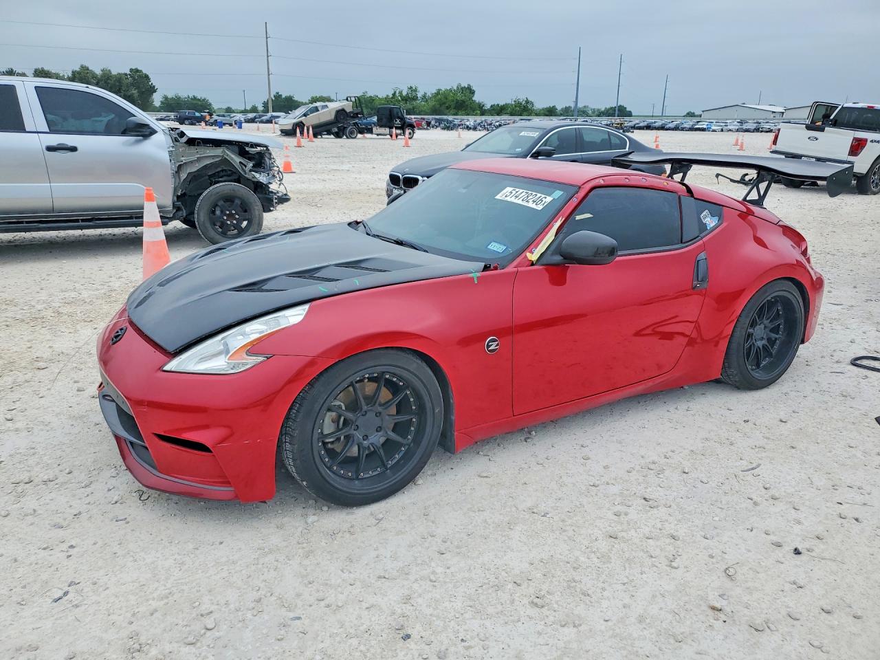 Salvage Nissan 370Z Image
