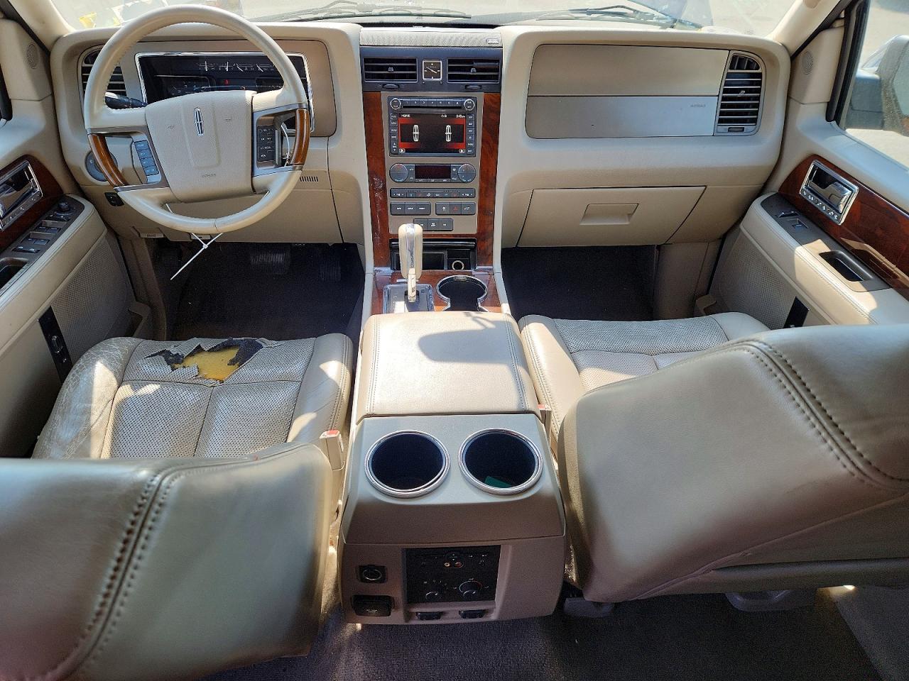 Lincoln Navigator