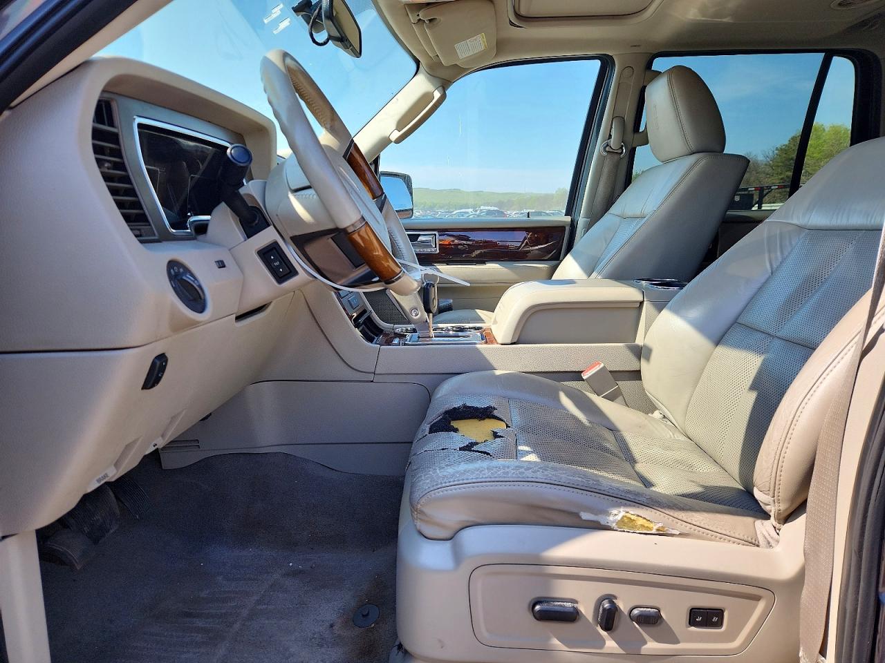 Lincoln Navigator