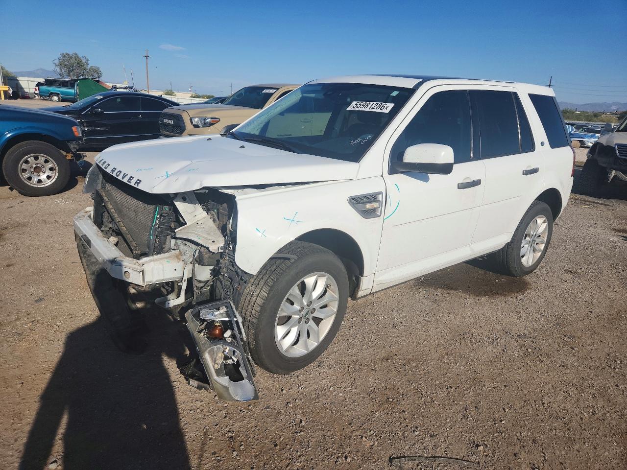 Salvage Land Rover LR2 Image