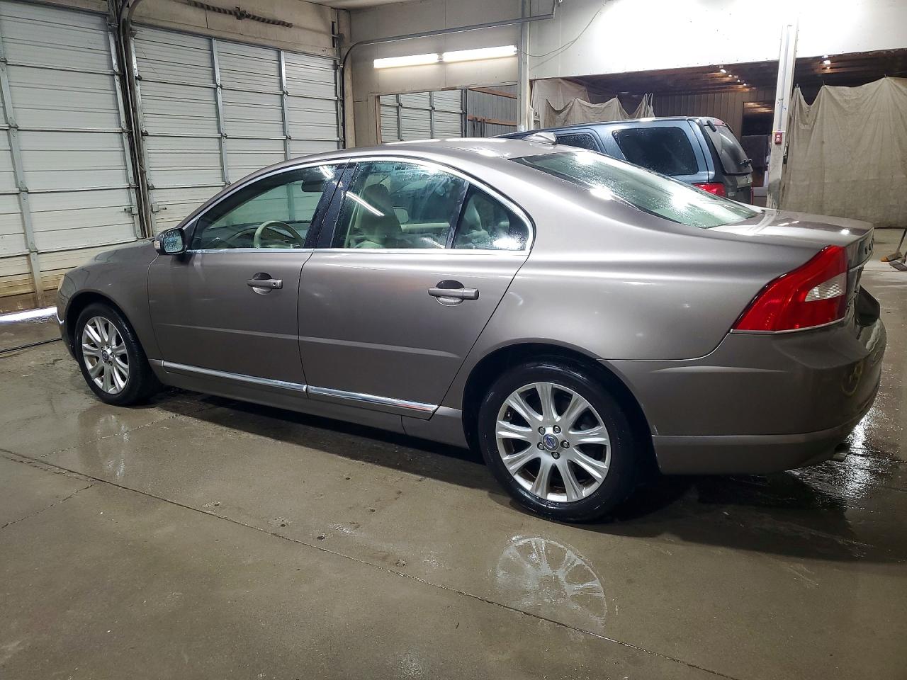 Volvo S80 3.2