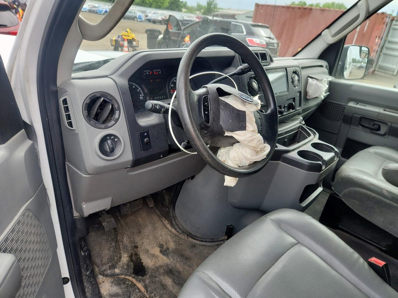 Ford Econoline E150 Van