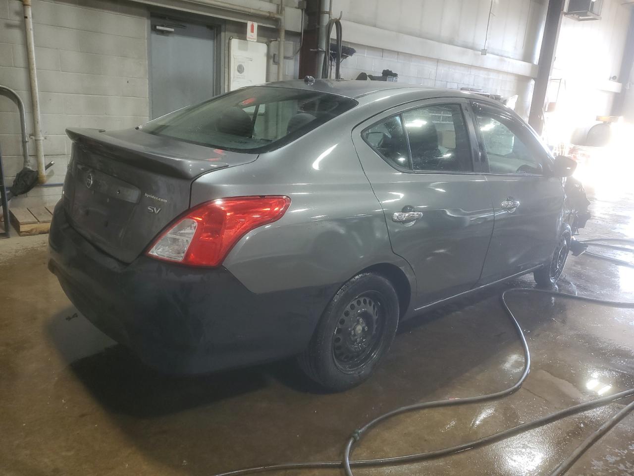 Nissan Versa 1.6 Sv