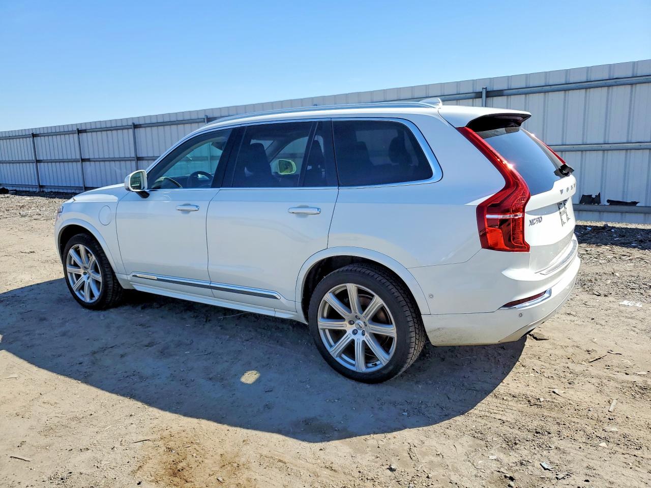Volvo XC90 T8