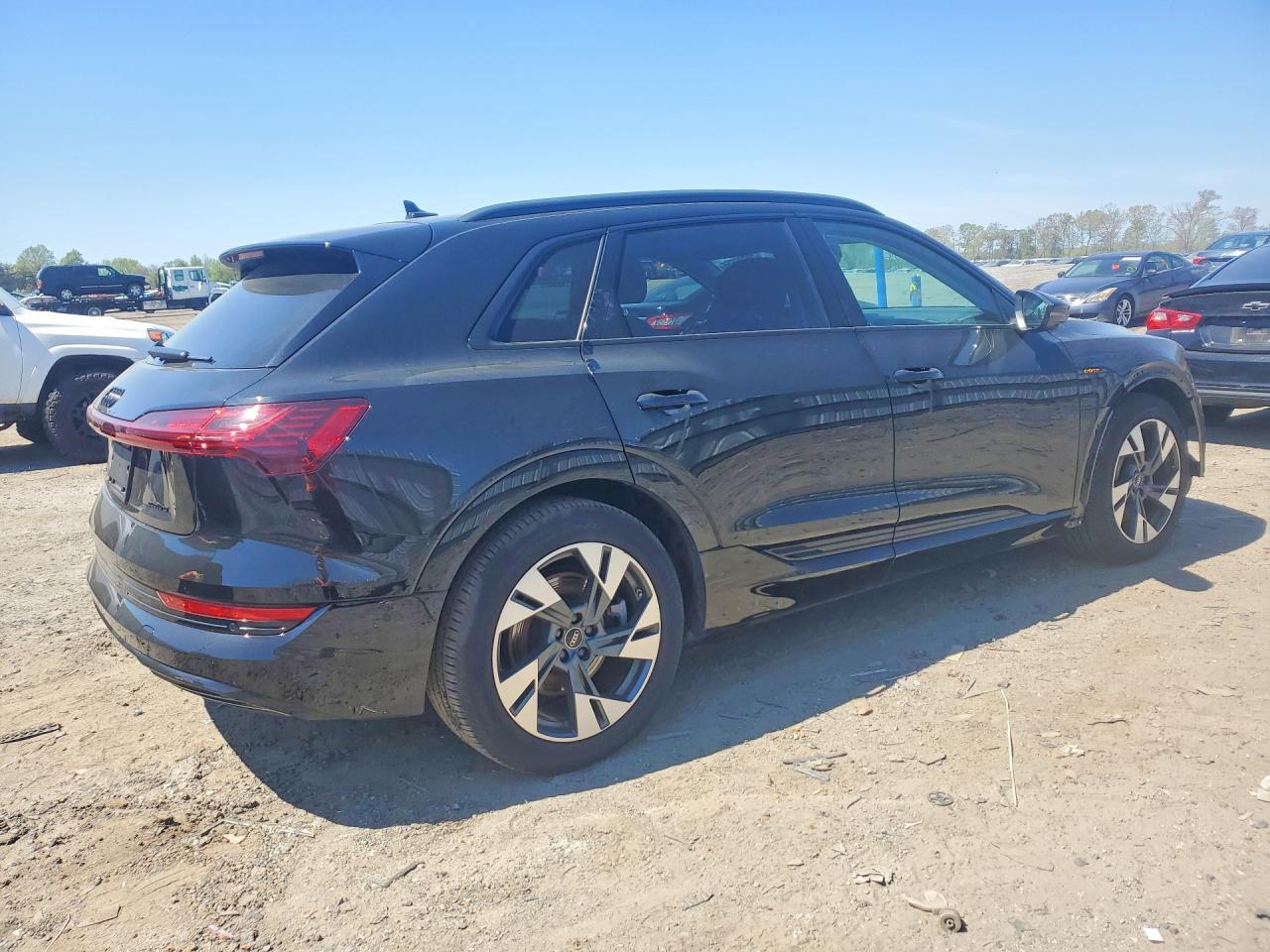 Audi e-tron Premium