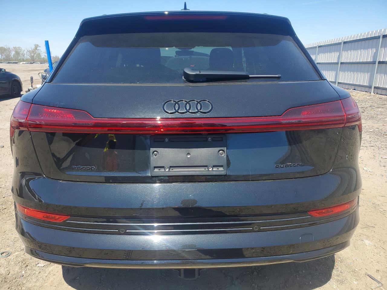 Audi e-tron Premium