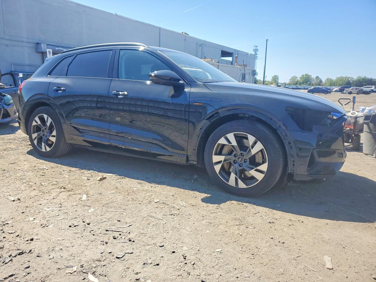 Audi e-tron Premium