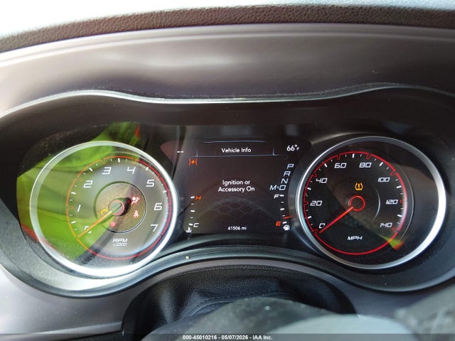 Dodge Charger Sxt