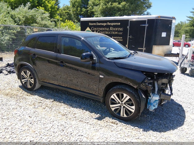 Salvage Mitsubishi Outlander Image