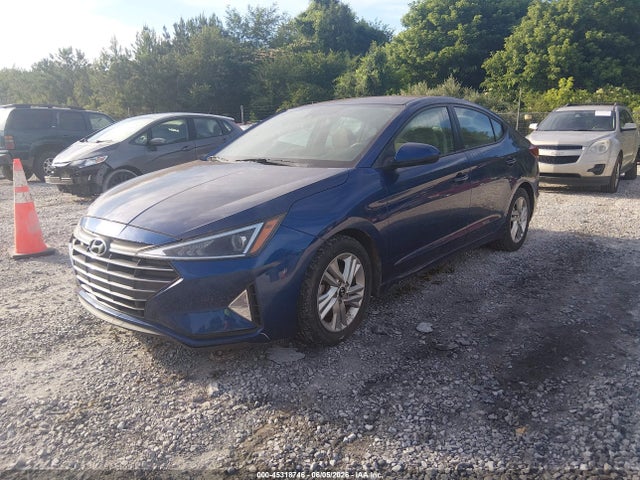 Hyundai ELANTRA Sel