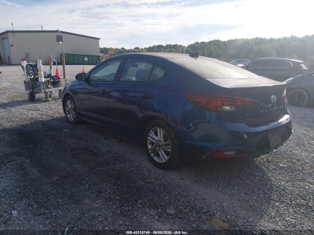 Hyundai ELANTRA Sel