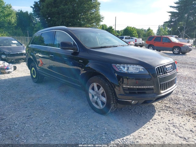 Salvage Audi Q7 Image