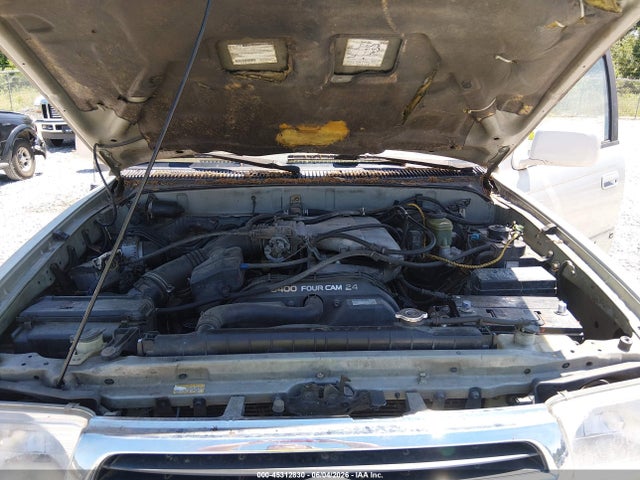 Toyota 4Runner Limited V6