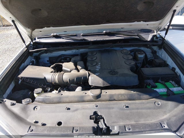 Toyota 4Runner Sr5