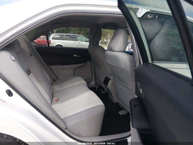 Toyota Camry Le