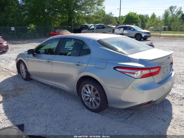 Toyota Camry Le