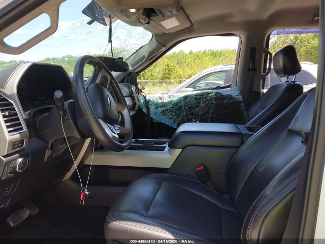 Ford F-250 Lariat