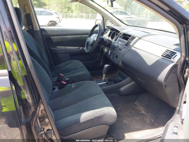 Nissan Versa 1.8 S