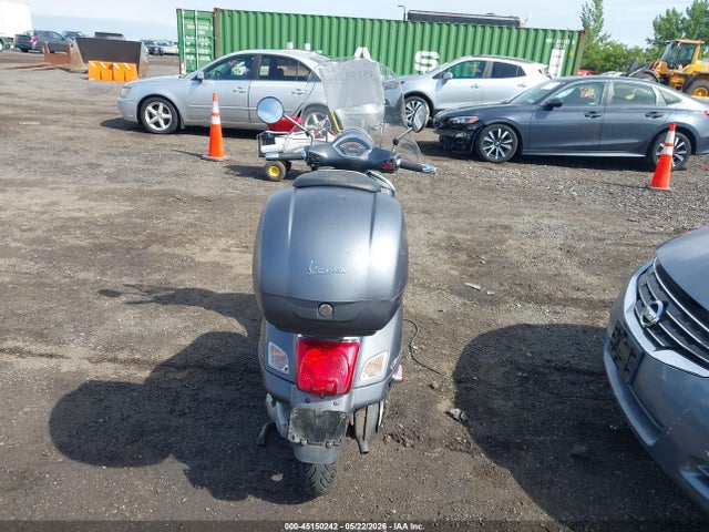 Vespa Gts Sei Giorni