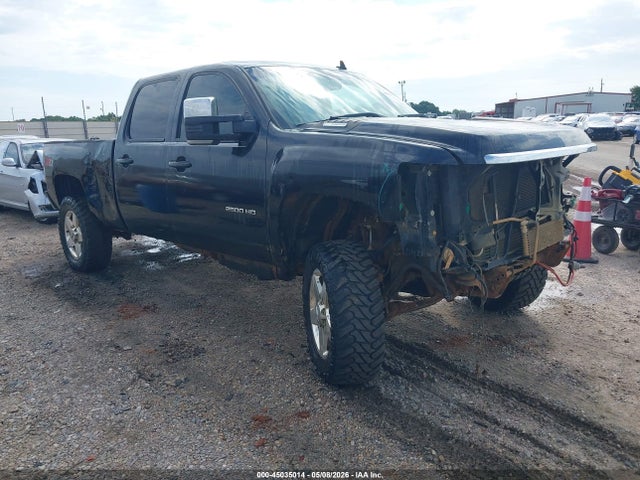 Salvage Chevrolet Silverado 2500 Image