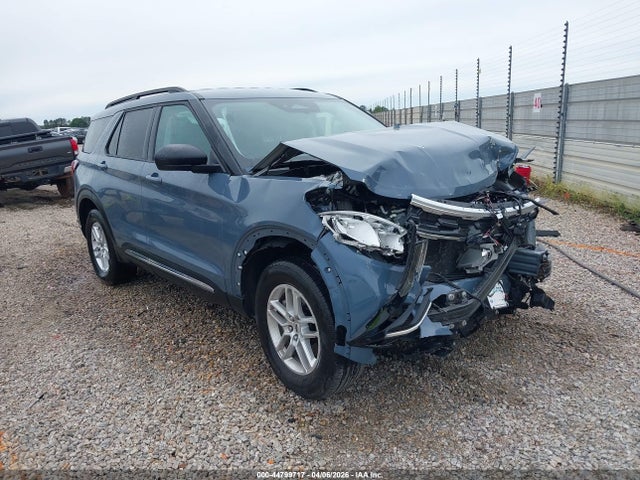 Salvage Ford Explorer Image