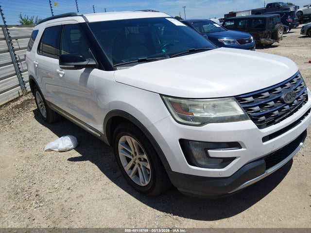 Salvage Ford Explorer Image