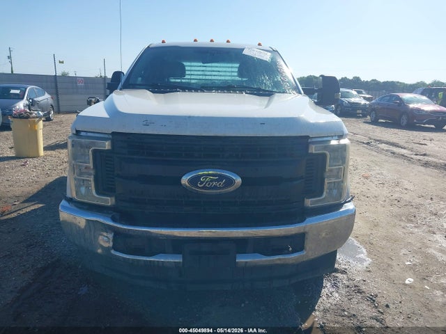 Ford F-350 Xl