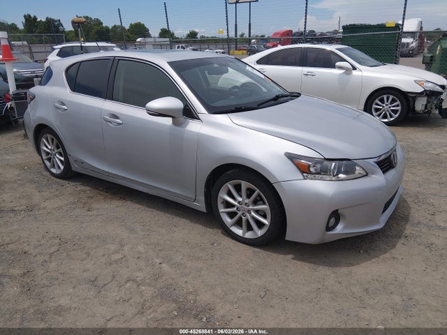Salvage Lexus Ct Image