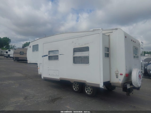 Forest River Wildwood La Fifth Wheel