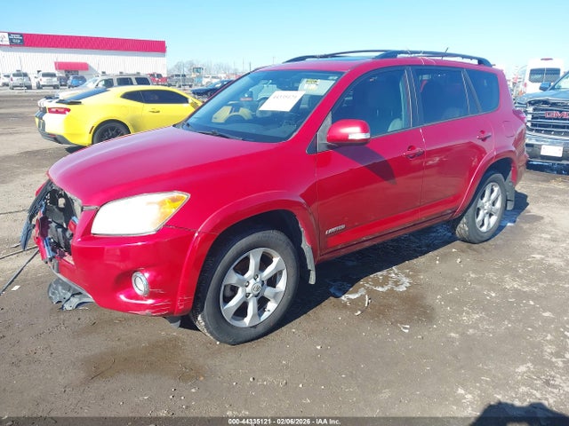 Toyota RAV4 Limited V6