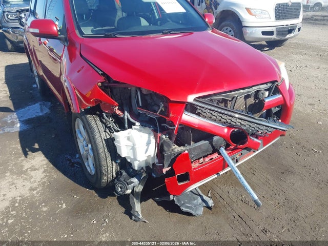Toyota RAV4 Limited V6
