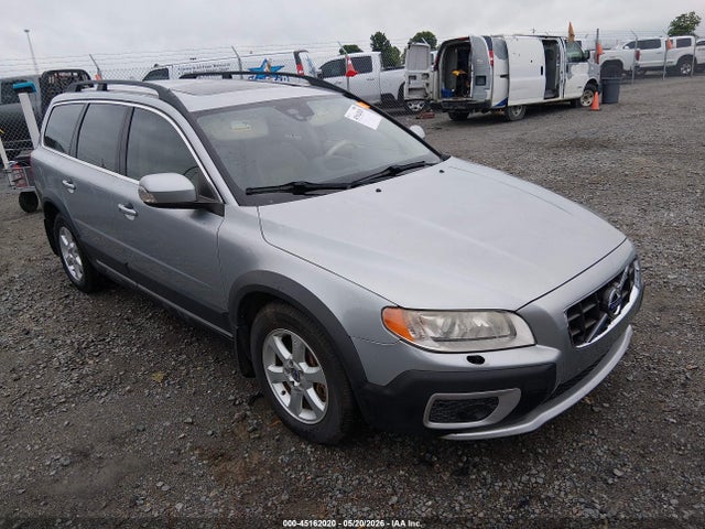 Salvage Volvo XC70 Image