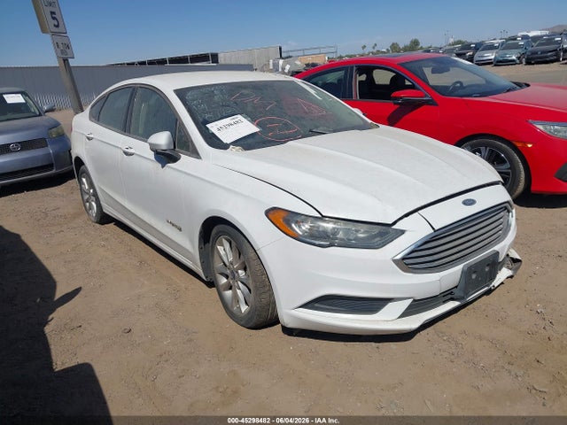 Salvage Ford Fusion Image