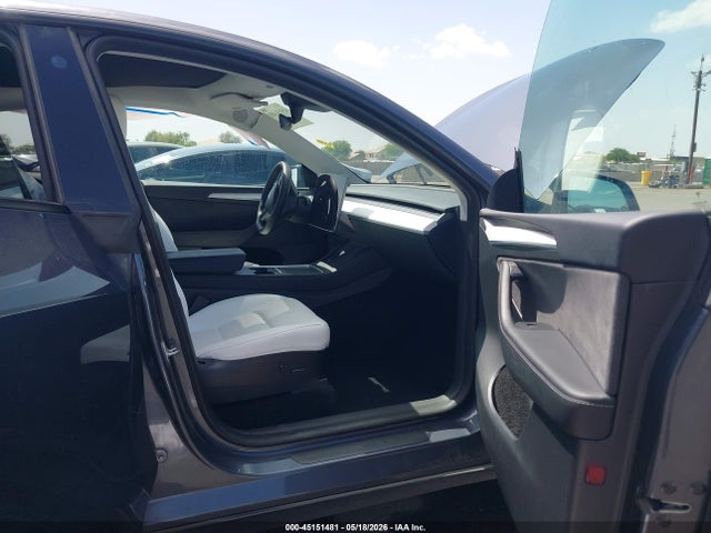 Tesla Model Y Performance Dual Motor All-wheel Drive