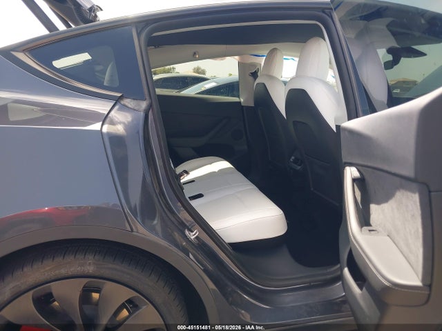 Tesla Model Y Performance Dual Motor All-wheel Drive