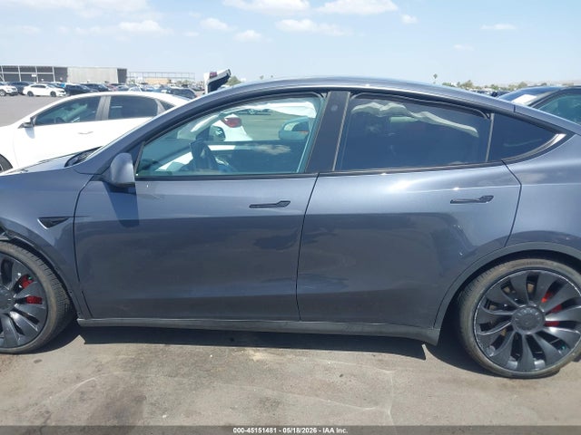 Tesla Model Y Performance Dual Motor All-wheel Drive