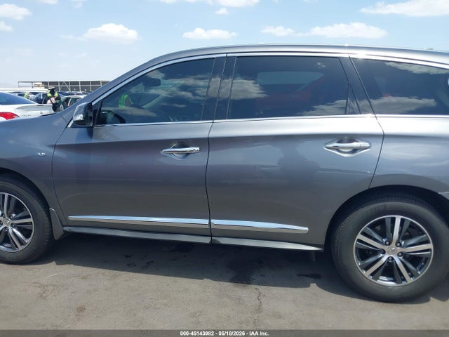 INFINITI Qx