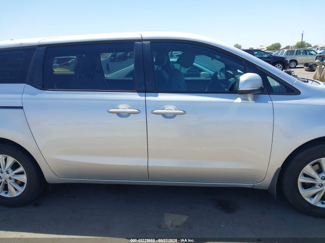 Kia Sedona L