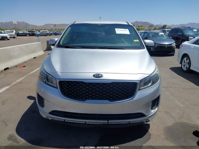 Kia Sedona L
