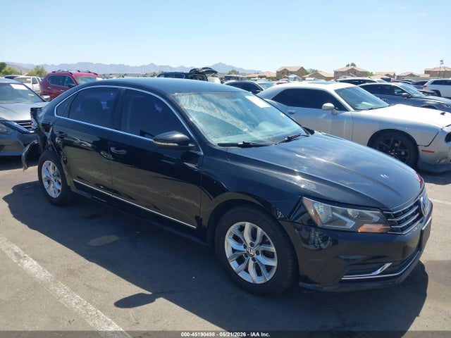 Salvage Volkswagen Passat Image