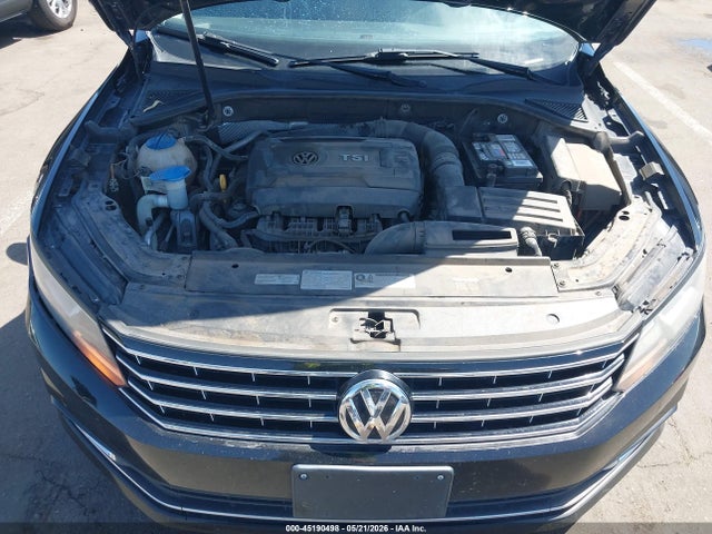 Volkswagen Passat 1.8t S