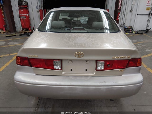 Toyota Camry Xle V6