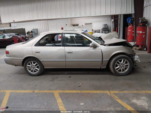 Toyota Camry Xle V6
