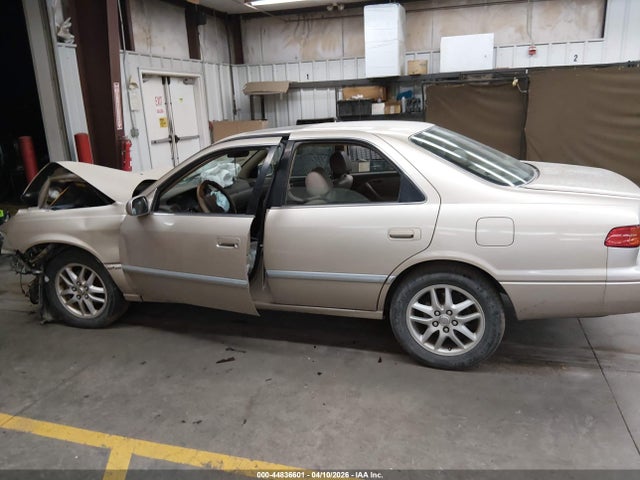 Toyota Camry Xle V6